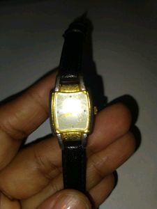 Elegant Gold &amp; Black Watch