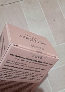 Dot &amp; Key Watermelon Cooling Sunscreen