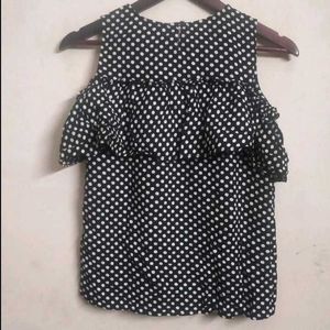 Cold Shoulder Top By People