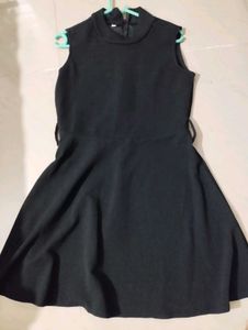 Black Sleeveless Dress