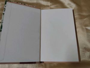 New Diary 200 pages blank