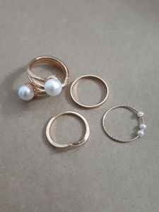 CHIC MODERN RINGS