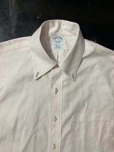 Brooks Brothers Half Sleeves Shirt For Men’s.