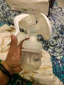 Avent Manual Breast Pump &amp; Bottle