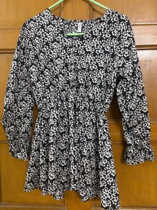 Floral Print Long Sleeve Top