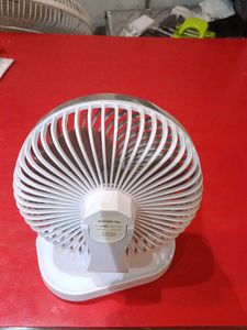 Mini USB Desk Fan - Portable &amp; Quiet