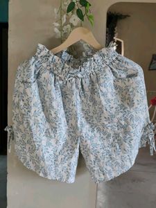 2 Cute Shorts