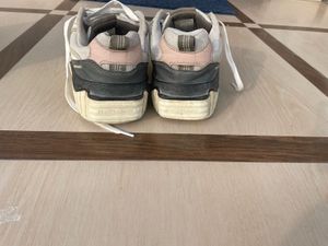 redtape sneakers/shoes