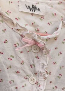 Vintage Ruffle Nightwear 🩰