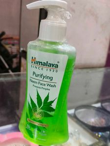 Himalaya Purifying Neem Face Wash