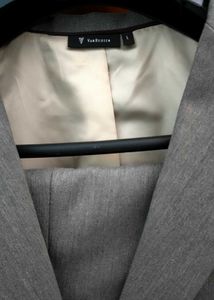 VAN HUESEN Women's Suit