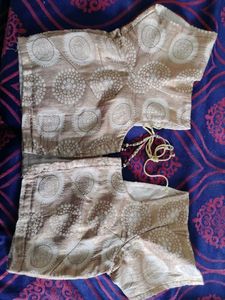 Red &amp; Gold Embroidered Saree Fabric