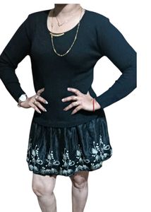 Mini Top Woolen And Net Design