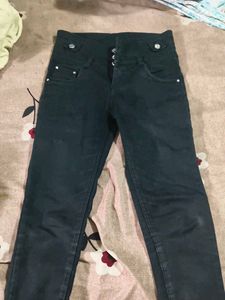 Black Skinny Jeans