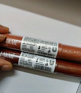 2 Sealed Matte Lipsticks