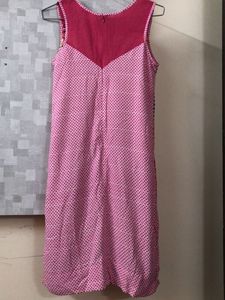 This Doesn’t Fit Me Now. But It Is New. Wore 1time Only.