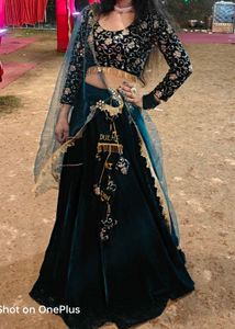 Velvet Lehnga