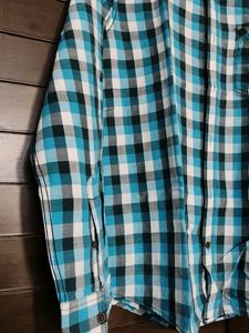 Mufti Men Teal green &amp; White Checkered Shirt