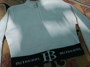 Stylish White Crop Top