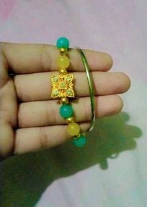 Beaded Bracelet with Flower Charm