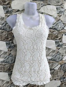 🎀Beautiful White Lace Top