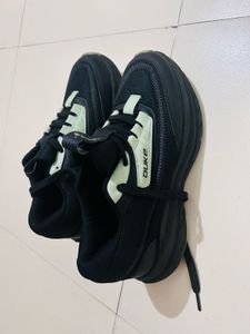 duke woman walking shoes 👟