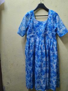 Blue And White Customized Short Gown