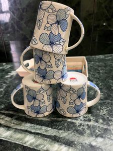 Floral Ceramic Mugs - Set of 4 with tray