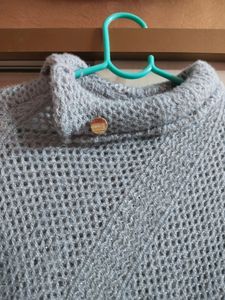 Trendy Elegant Grey Poncho For Women...