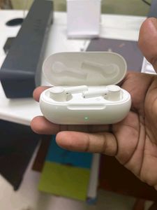 OnePlus Buds Z2 [Minor Scratches]