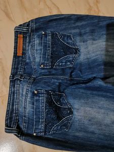 Women&#39;s Jeans