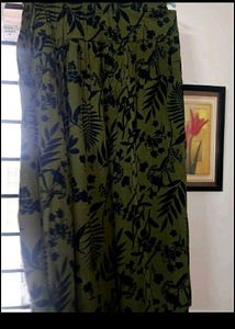 Women&#39;s Green Flared Skirt