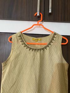 2 Pc Ethnic Gown