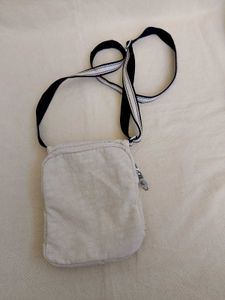 Kipling Authentic