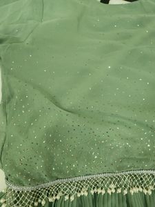 Beautiful Green Gown With Heavy Lac💚