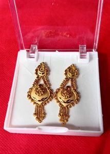 Elegant Gold Dangle Earrings