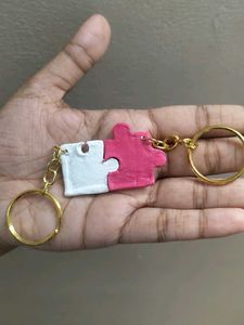 Puzzle Piece Keychains 🩷 🤍