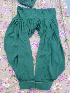 Full Set Of Salwar Kameez And Duppta