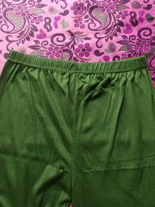 XXL Olive Green Leggings - New!
