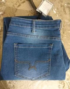 Sale!! Roadster Jeans Skin Fit