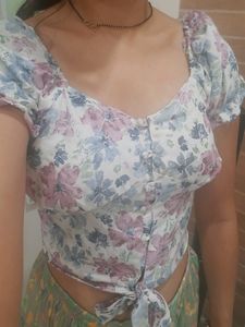 Crop floral Blouse NEW
