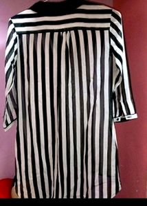 🔥Girls Black &amp; White Stylish Shirt🔥