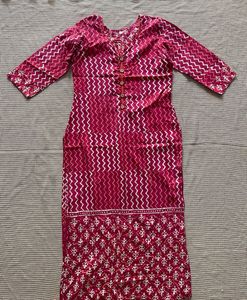 Red Printed Straight Kurta