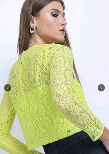 Green round neck full sleeve top 💚