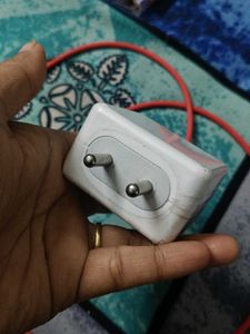 OnePlus SuperVOOC Charger80W