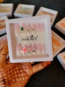 PINK KEY Press on Nails