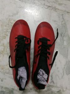 Nivia Football Shoes Carbonite Pro Size -4