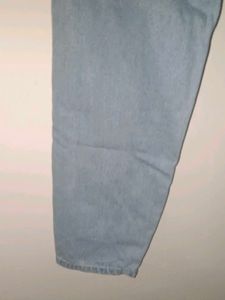 Cute Ripped Denim Jeans