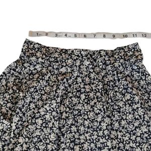 Hollister Velour Floral Skirt in Navy Blue &amp; Cream