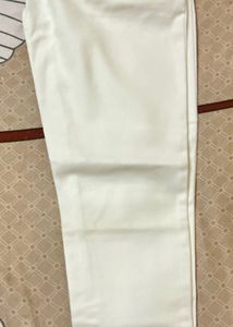 Stylish White Women&#39;s Jeans